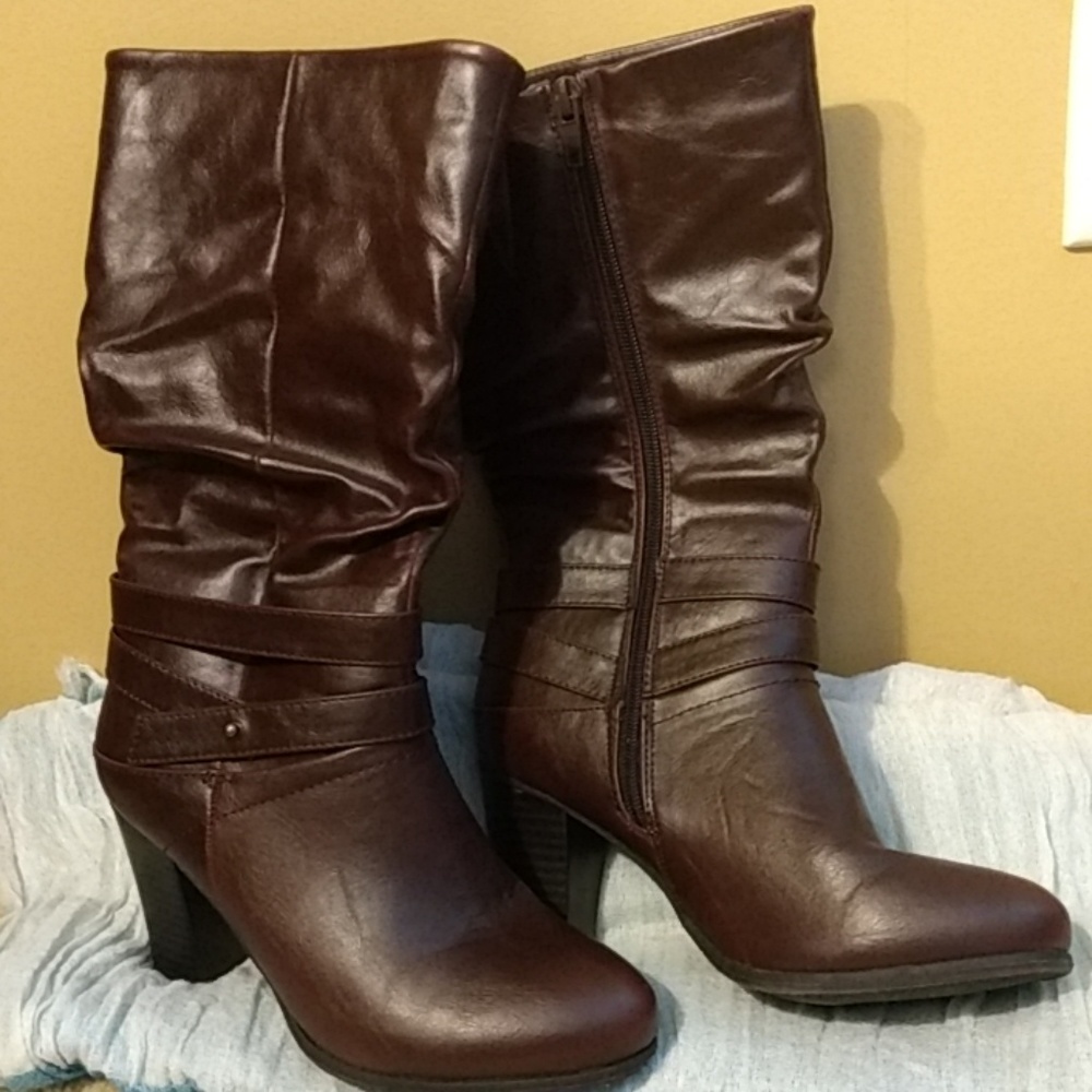 Brown heel boots
